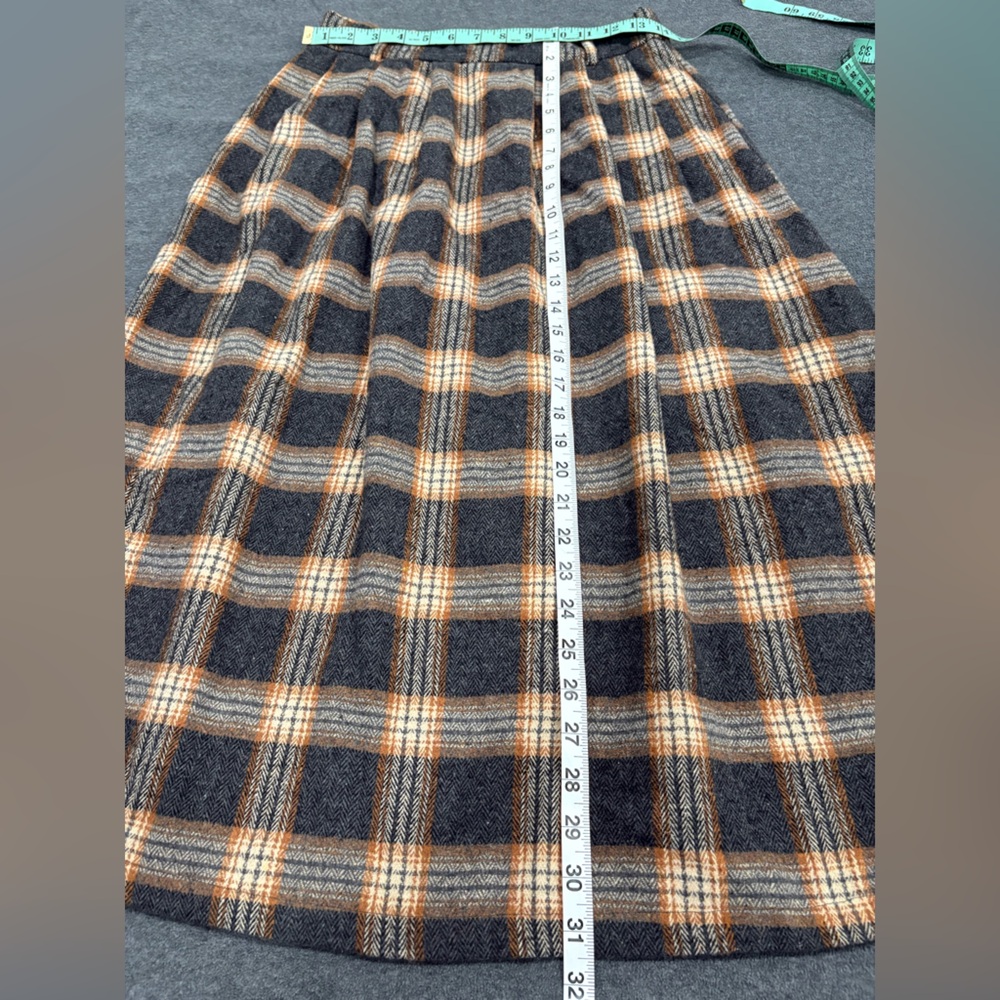 Chic Plaid A-Line Skirt in Gray and Orange Size XL - Picture 4 of 10